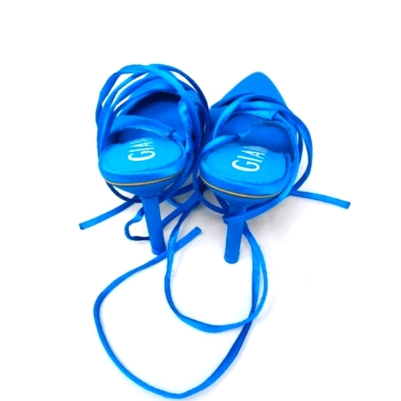 Gianni Bini Sirfeenah Blue Satin Pointed Toe Pumps - Picture 5 of 10